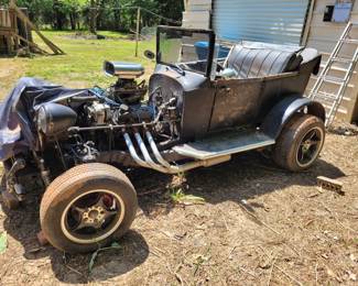 1926 FORD FRAME T BUCKET RATROD MODIFIED CUSTOM HOTROD WITH A SMALL BLOCK CHEVY OPEN TOP 2 SEATER, AIR SCOOP, SIDE EXHAUST, BLACK