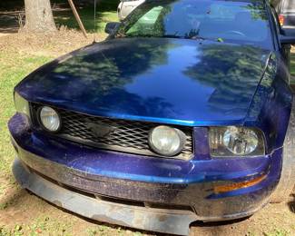 2007 Ford Mustang Gt Gt Deluxe VIN: 1zht82h175261658 Engine: 4.7L V8 Color: BLUE 2007 Blue Ford Mustang Gt Deluxe 2 Door Coupe With 4.6l V8 Engine, Automatic Transmission, This Vehicle Has A Total Loss Claim Title, Engine Is Running, Scan The Qr Code For The Video Or Copy & Paste The Link Https://www.youtube.com/shorts/mdfvwayoyw8