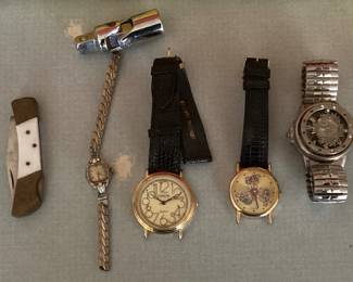 ASSORTED WATCH GROUP, TIMEX, BULOVA, POCKETKNIVES