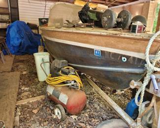 VINTAGE WOODEN HULL LAKE BOAT & TRAILER, AIR COMPRESSOR
