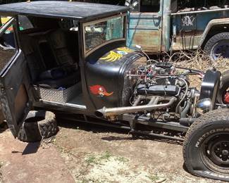 1926 1926 Ford Body Custom Rat Custom Hotrod 1926 VIN: NCS89800 Miles: N/A Engine: SMALL BLOCK V8 Color: BLACK 1926 Custom Rat Rod Modified Hotrod 1926 Ford Model T Body, Small Block Engine, Open Wheel, Side Pipe Exhaust, Road Runner Stickers, Title On Hand, Engine Is Running, Hitting A Lick, Scan The Qr Code To See Video Or Copy & Paste The Link: https://www.youtube.com/shorts/u8_vK7tOJ6I