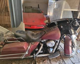 983 HARLEY DAVIDSON XLS ROADSTER IRONHEAD MOTORCYCLE, BURGUNDY, 1L V SHAPE ENGINE, CUSTOM MADE TO ELECTRA GLIDE, 48,956 MILES, TITLE ON HAND,