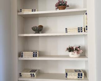 Bookshelf Decor, Encyclopedias