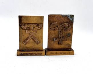 (2) Metal Obelisk - Tinactin & Secundum Artem