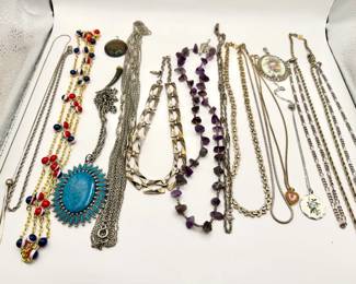 Vintage Jewelry Necklaces