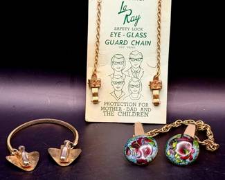 Vintage Sweater Clips & Eye Glass Chain