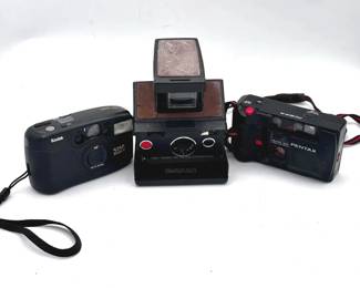 Polaroid - Swinger Model 20 Land Camera