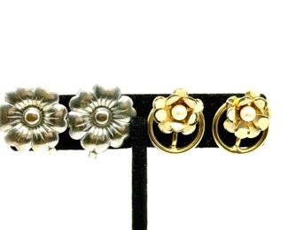(2) Pairs Of Vintage Floral Screw Back Earrings