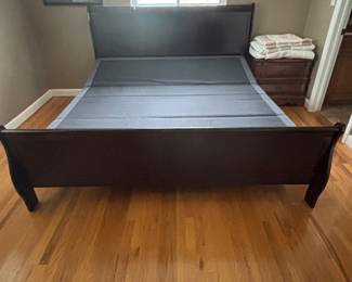 King adjustable bed and king sleigh ed frame