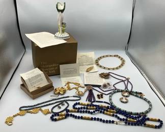 Metropolitan Museum Of Art New York Collectible Jewelry