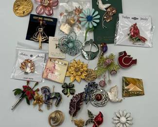 Vintage and Modern Brooch Collection with Floral, Animal and Rhinestone Designs