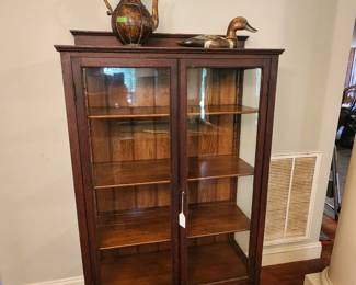 Display cabinet