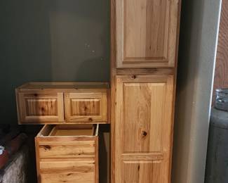Cabinets for a kitchen (3 separate pieces)