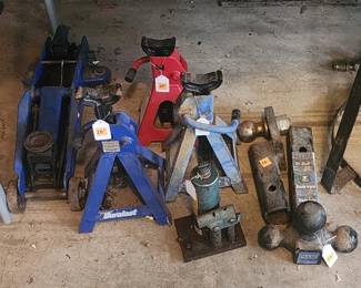 Jacks and trailer hitches