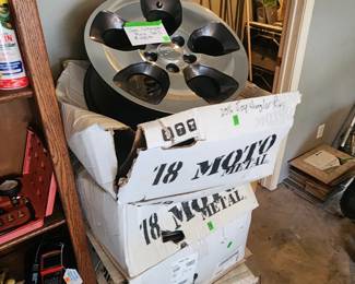 Rims off of a 2016 Jeep