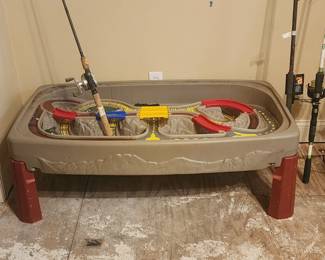 Play table for toy vehicles