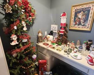 More Christmas decor