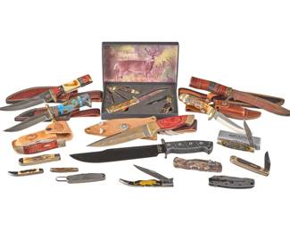 Collection of 17 Mixed Knives