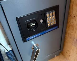Bunker hill safe