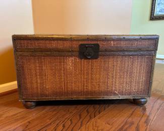 Wicker trunk coffee table