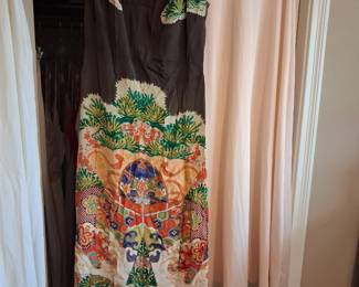 VINTAGE DRESS