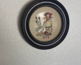 Goebel M.J. Hummel Annual Collector Plate