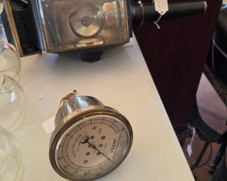 Carriage lantern,speedometer 1909-1913