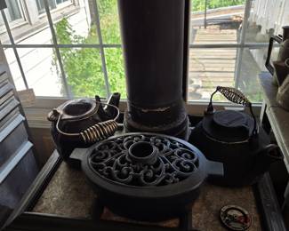Cast iron fireplace steamer