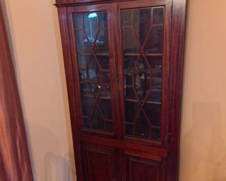 Chippendale corner cabinet 