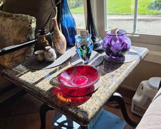 Front gate marble table