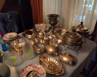 Silver dinnerware