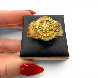 145 Mens10KGoldEagleRingSize10Approx7g