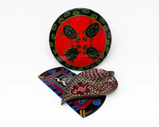 52 RuthAMoenOriginalFolkArtPaintedTraysTurtleWallPieces