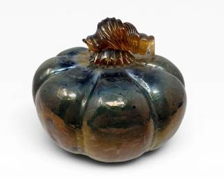 104 SignedIridescentArtGlassPumpkinPaperweightSculpture