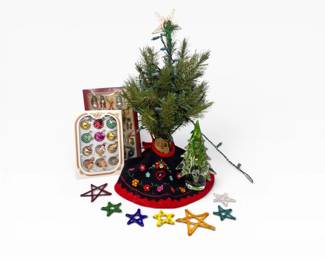 83 MiniChristmasTreewScandinavianTreeSkirtGlassOrnaments
