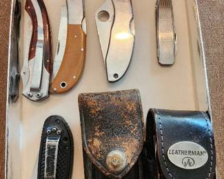 POCKET KNIVES KNIFE (LEATHERMAN SOLD)