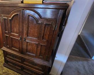 DRESSER WARDROBE SOLID WOOD