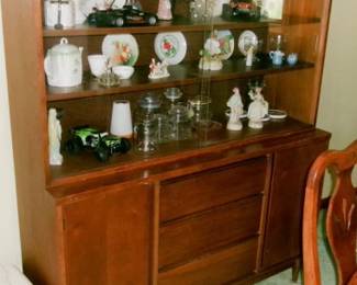 CHINA HUTCH