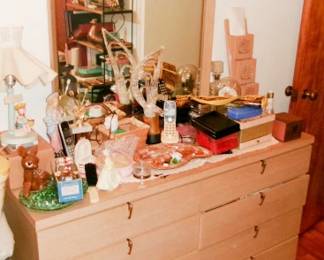 MIDCENTURY DRESSER
