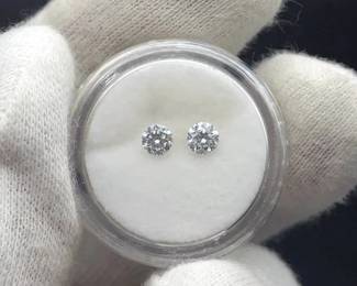 0.50 Carat Round Brilliant Lab-Grown Diamond Matched Pair