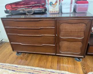 MCM dresser