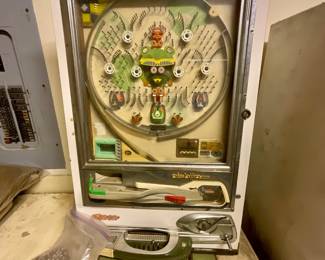 Vintage plinko machine NR