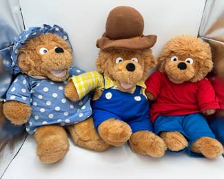 1990s Chosun International Plush Dolls of The Berenstain Bears