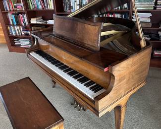 Gulbransen Super Scale grand piano