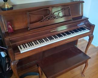 Baldwin Limited Edition piano, In tune!