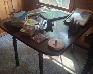 Table with folding sides
