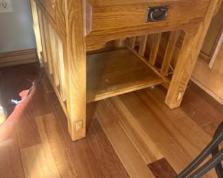 MISSION STYLE END TABLE