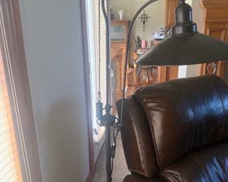 POTTERY BARN PULLY FLOOR LAMP
