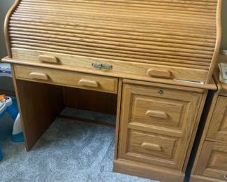WINNERS ONLY ROLLTOP DESK