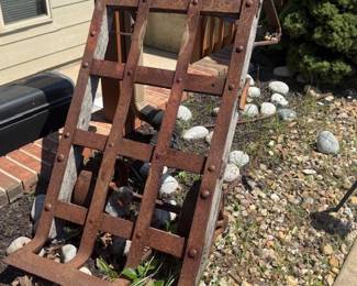 ANTIQUE HAND TRUCK
